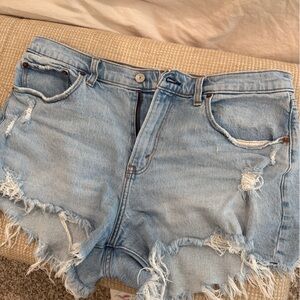 Abercrombie & Fitch Light Blue Denim The Mom Short Mid Rise Curve Love